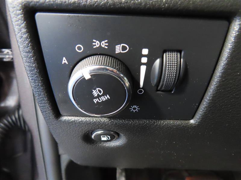 Used 2018 Jeep Grand Cherokee Limited AWD/4WD image 20