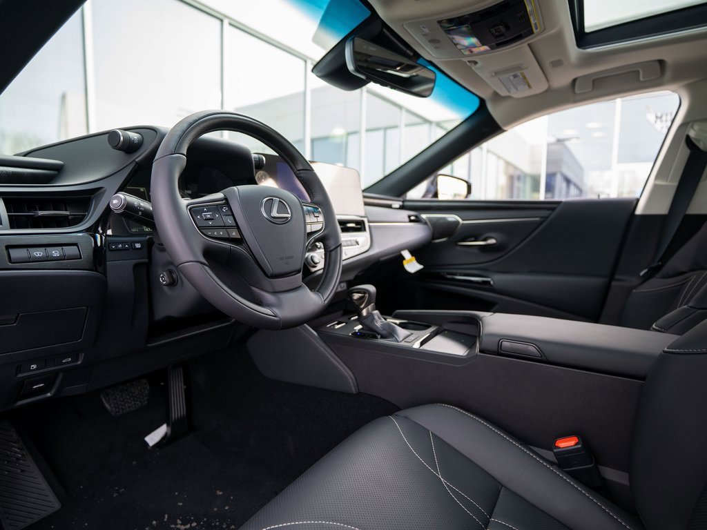 New 2025 Lexus ES 350 Luxury image 11