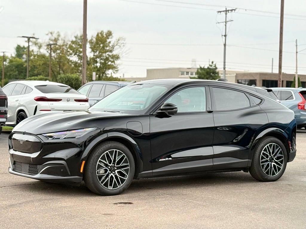 Used 2025 Ford Mustang Mach-E Premium AWD/4WD image 43