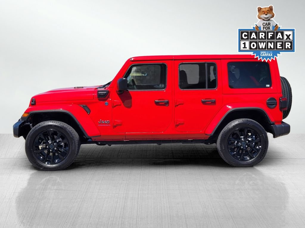 Used 2025 Jeep Wrangler Unlimited Sahara w/ Safety Group AWD/4WD image 7