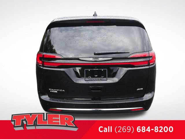 New 2026 Chrysler Pacifica Select AWD/4WD image 7