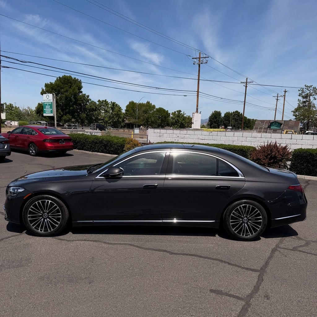 Used 2024 Mercedes-Benz S 580 4MATIC Sedan image 5