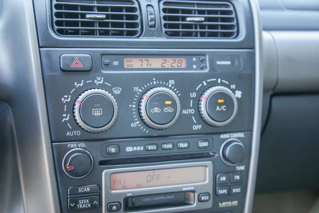 Used 2001 Lexus IS 300 w/ Leather Trim Pkg RWD image 43