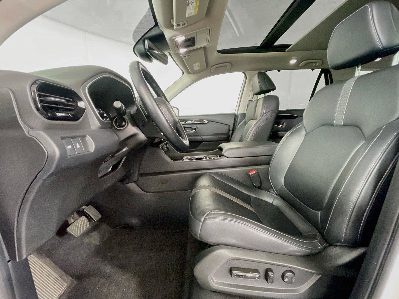 Certified 2023 Honda Pilot Touring image 27