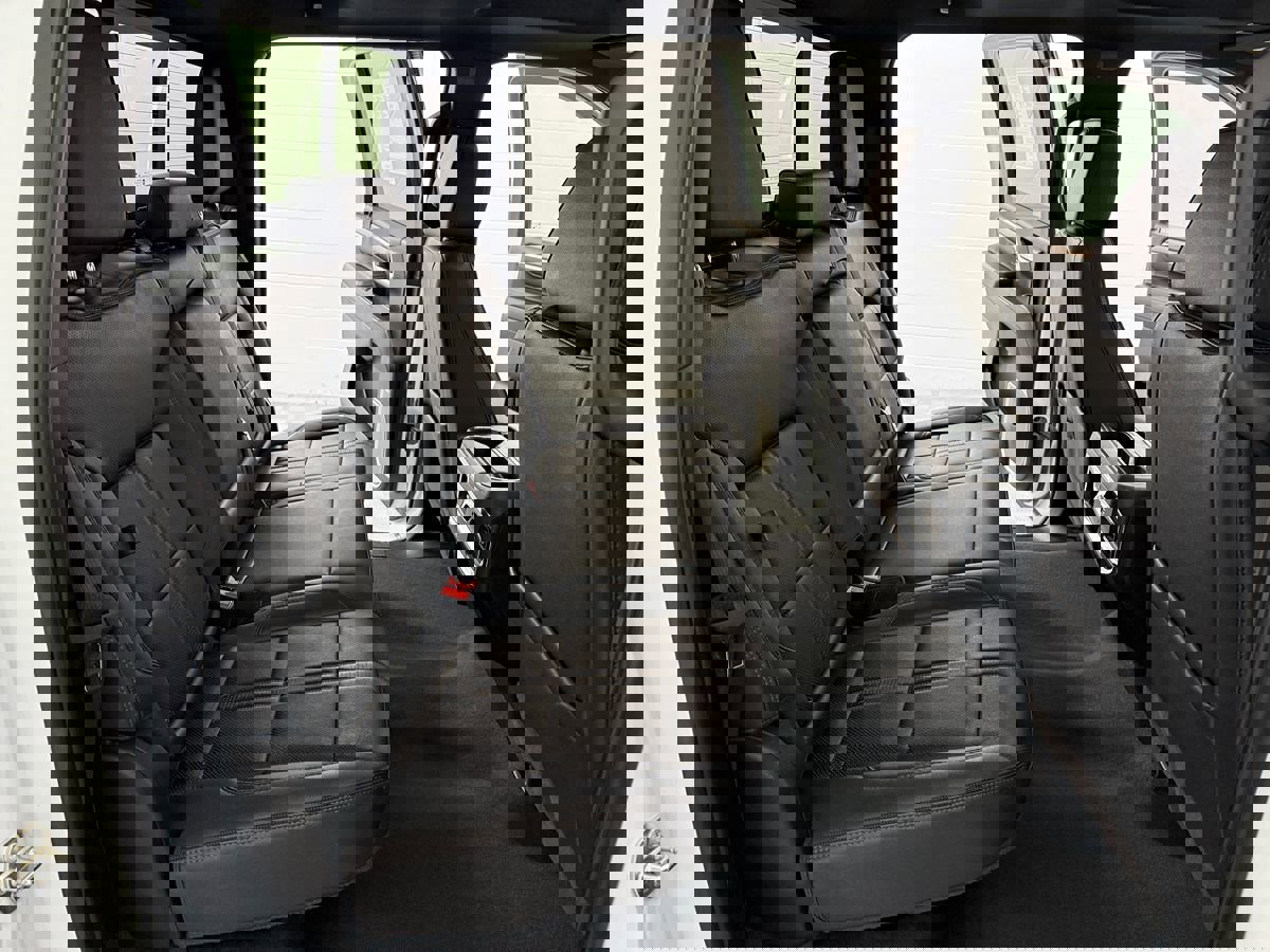 Used 2024 Chevrolet Silverado 2500 High Country w/ High Country Premium Package image 17