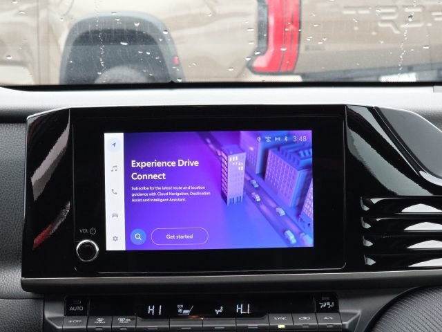 Used 2025 Toyota Camry SE image 12