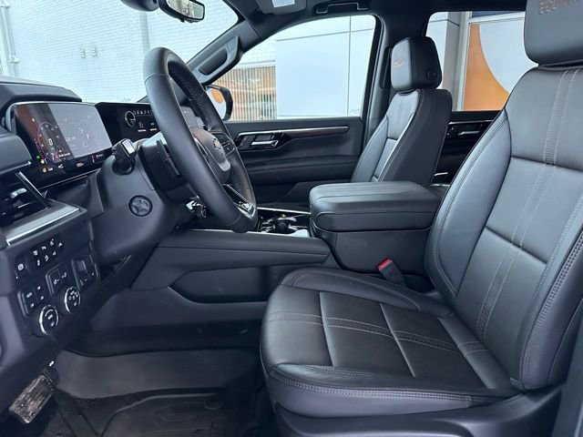 Used 2025 Chevrolet Tahoe High Country image 31