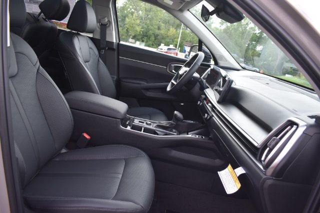 New 2026 Kia Sorento X-Line EX AWD/4WD image 16