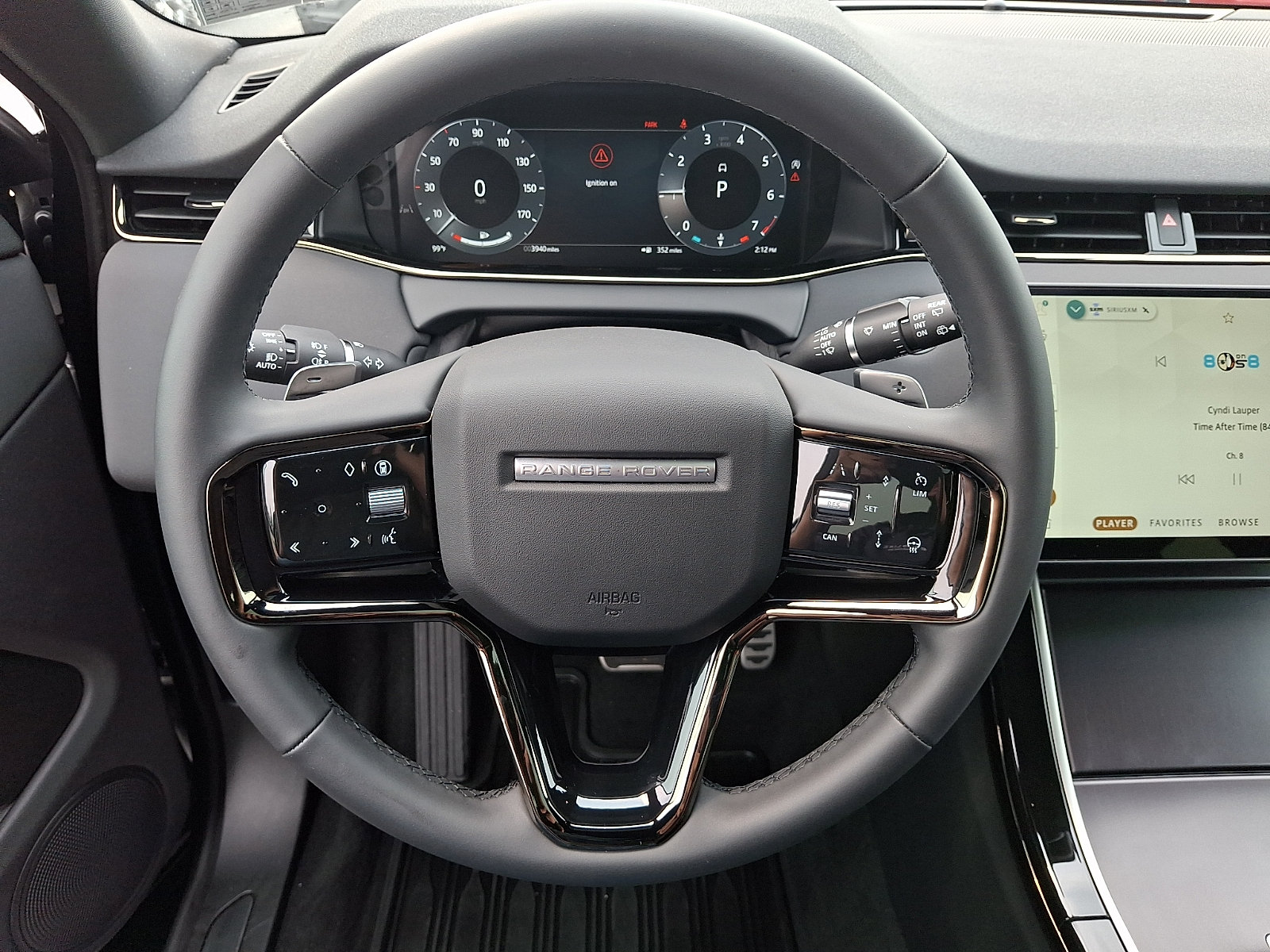 Used 2026 Land Rover Range Rover Evoque Dynamic SE AWD/4WD image 21