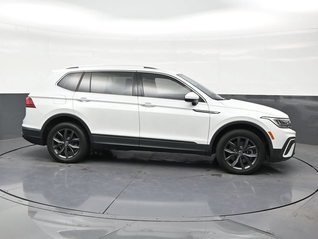 Used 2023 Volkswagen Tiguan SE FWD image 6