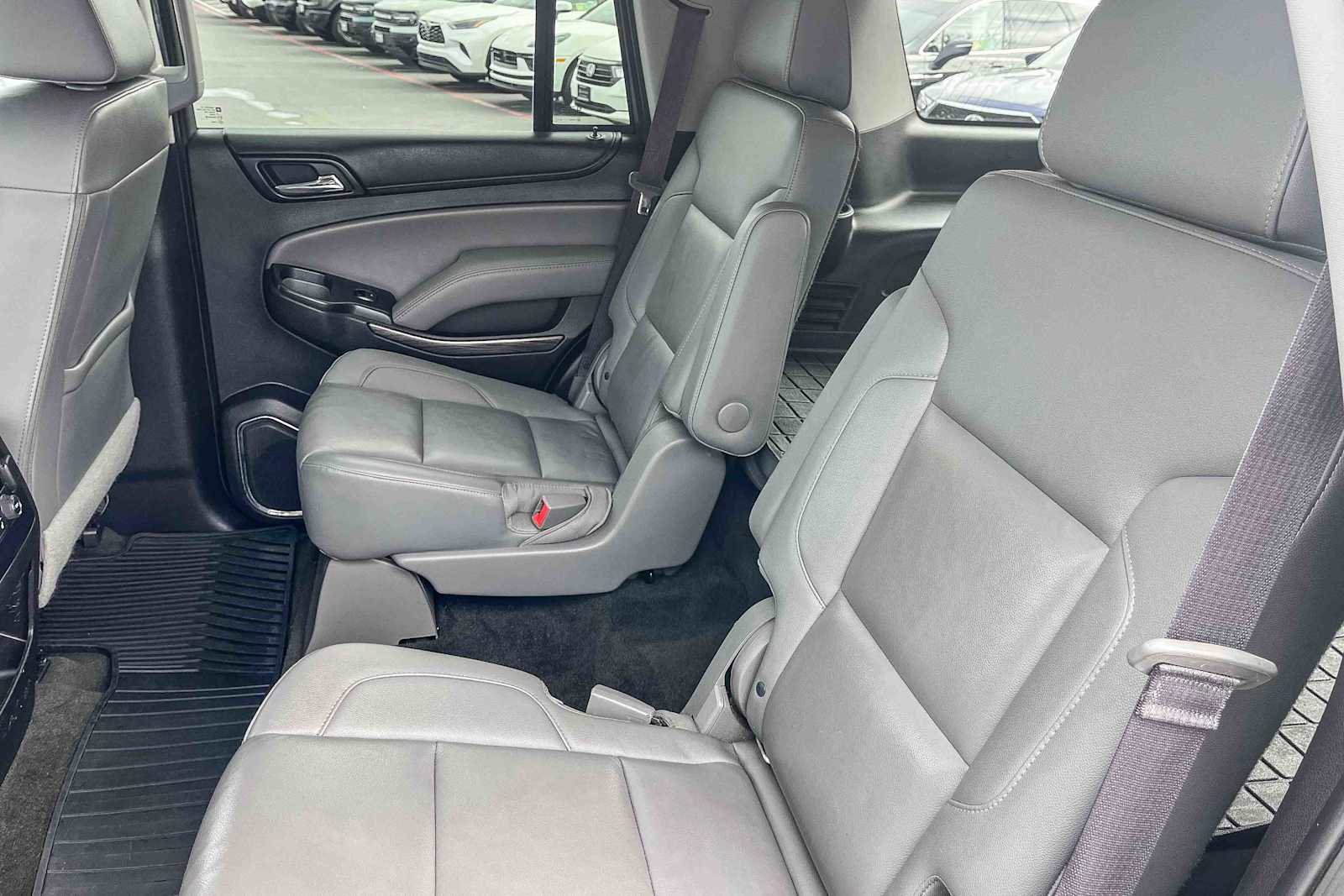 Used 2017 Chevrolet Tahoe LT w/ Luxury Package image 17