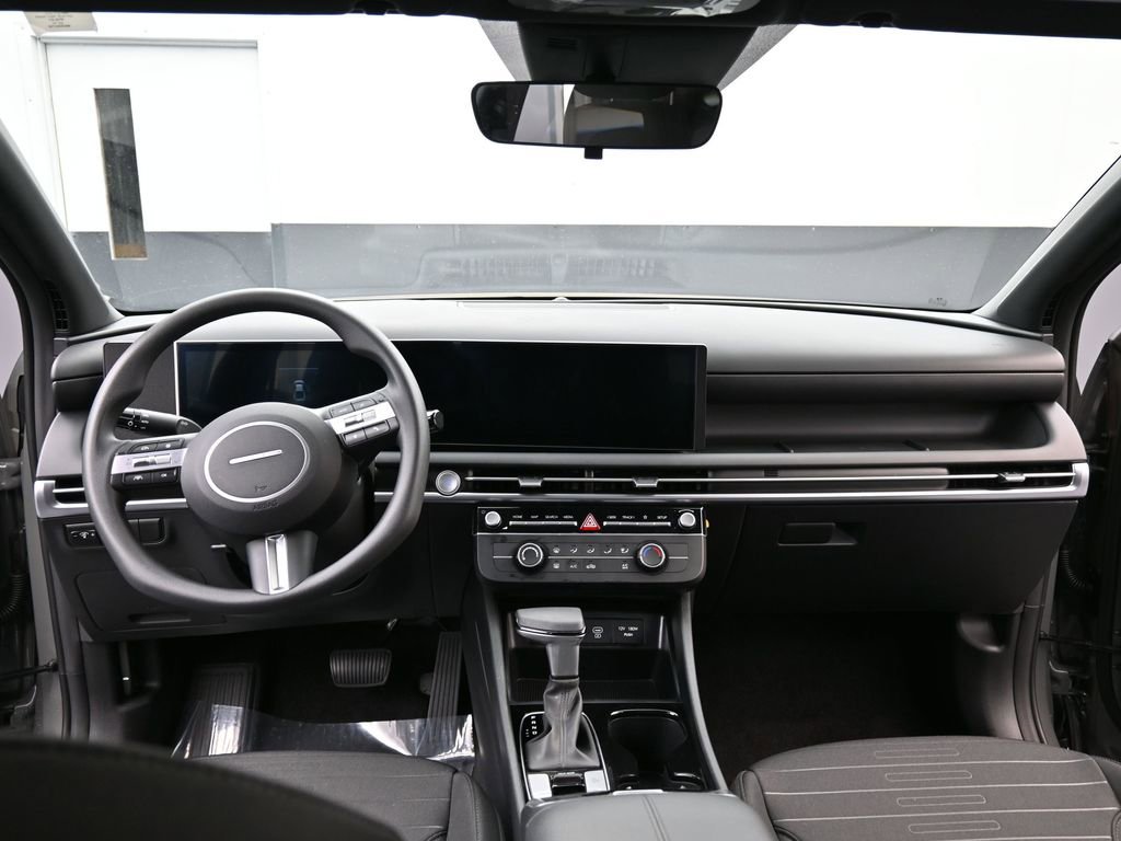 Used 2025 Hyundai Santa Cruz SE image 10