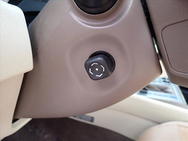 Used 2011 Lexus GX 460 Premium AWD/4WD image 18