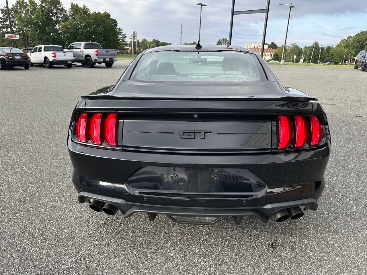 Used 2020 Ford Mustang GT w/ Equipment Group 301A RWD image 6