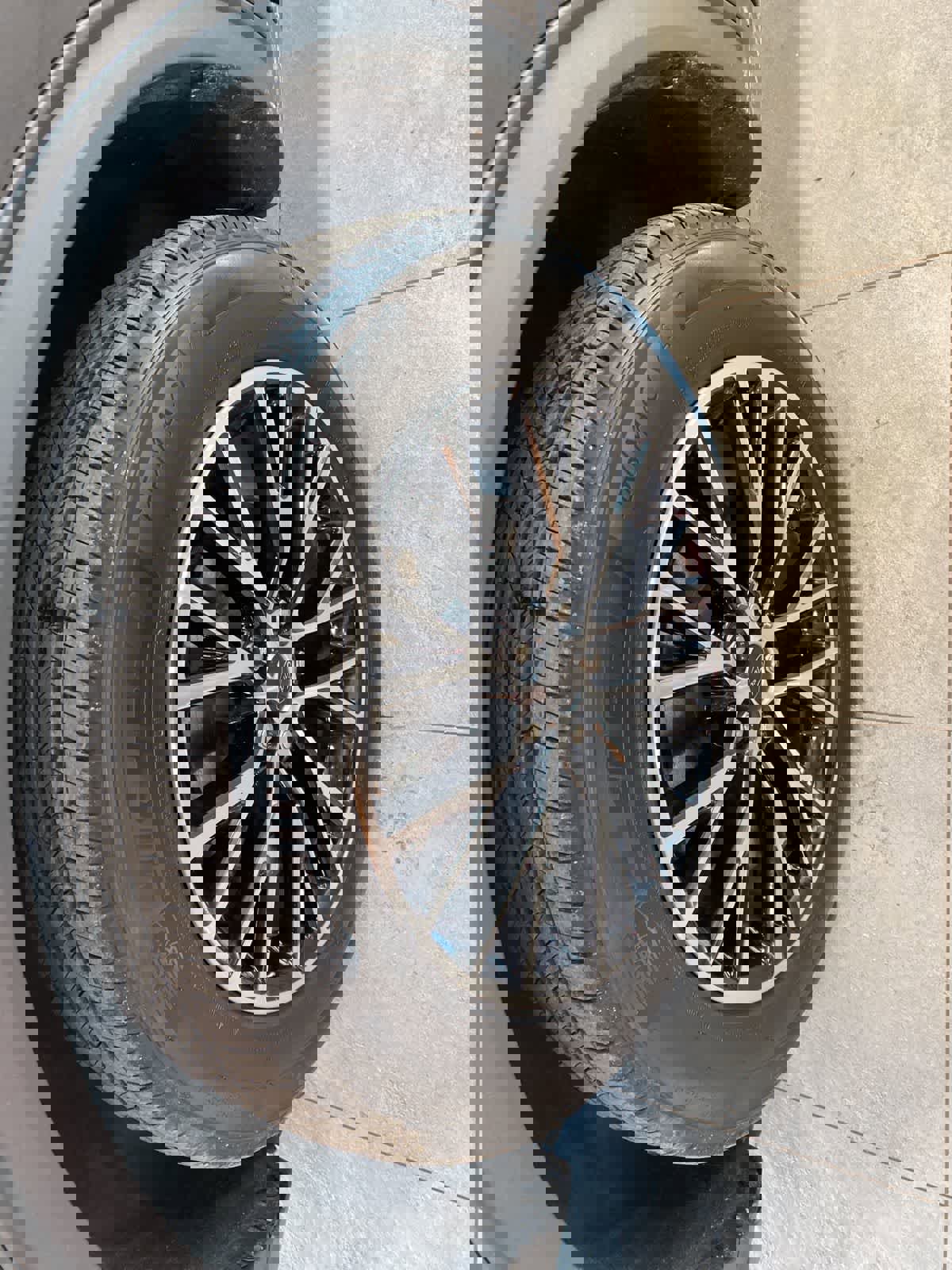 Used 2025 Ford Escape SE image 9