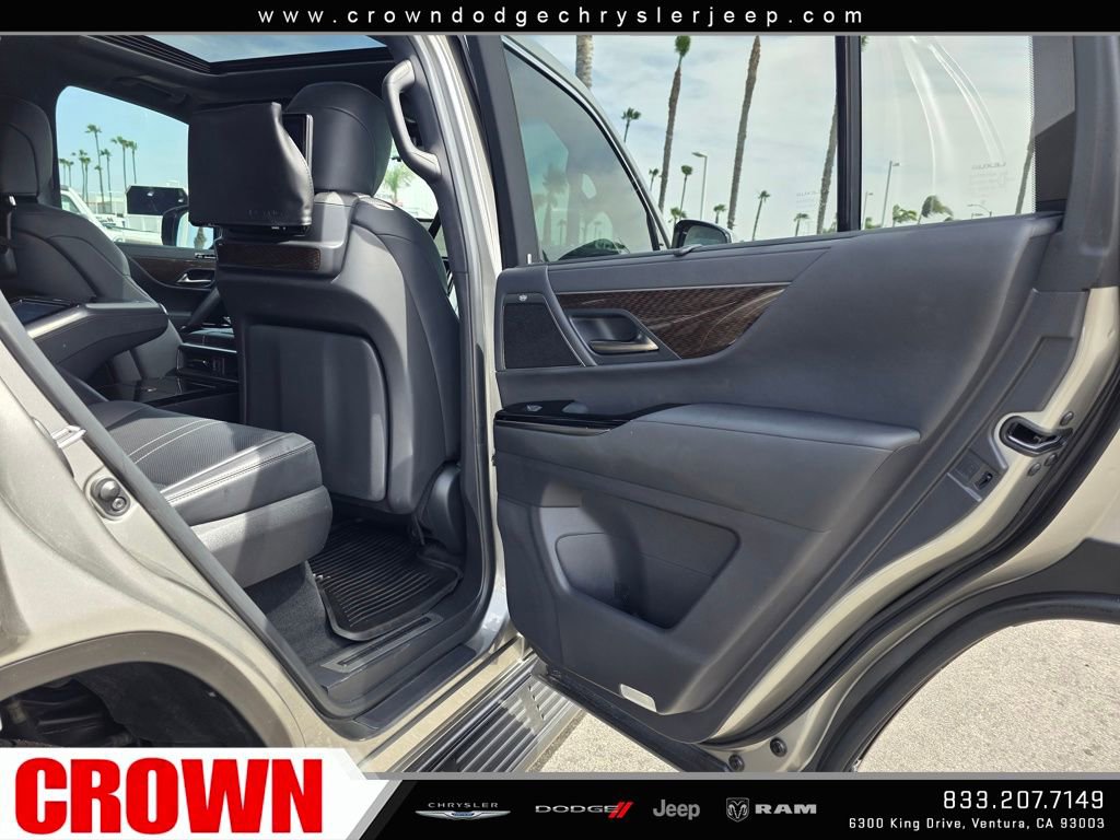Used 2023 Lexus LX 600 4WD w/ Accessory Package (Z1) image 20