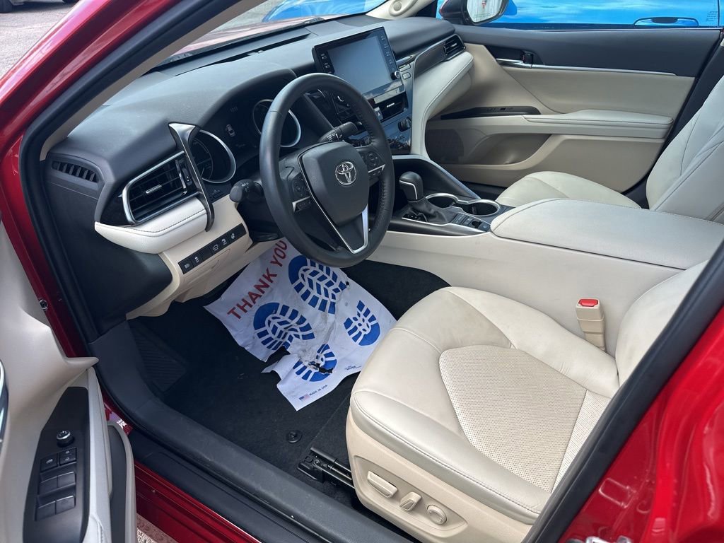 Used 2023 Toyota Camry XLE image 7