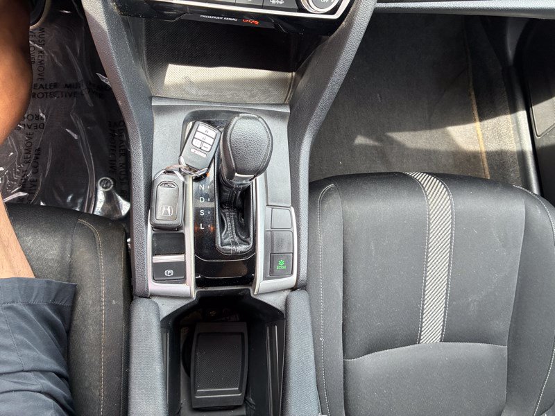 Used 2017 Honda Civic EX image 10