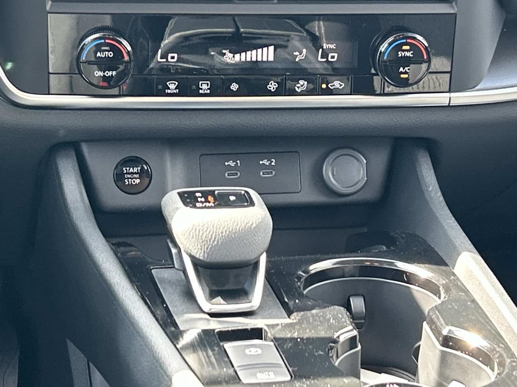 New 2026 Nissan Rogue SV AWD/4WD image 24