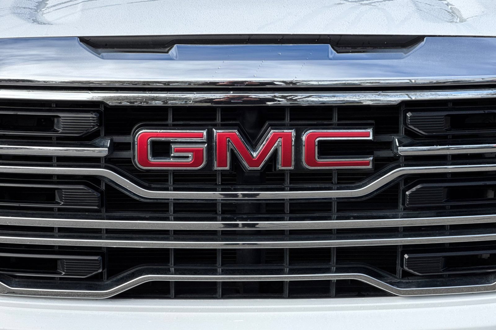 Used 2024 GMC Sierra 1500 SLT AWD/4WD image 46
