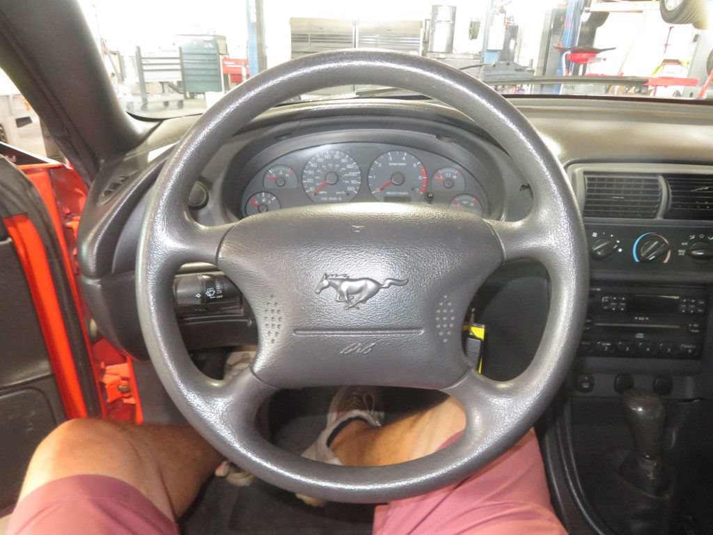 Used 2004 Ford Mustang Coupe RWD image 26