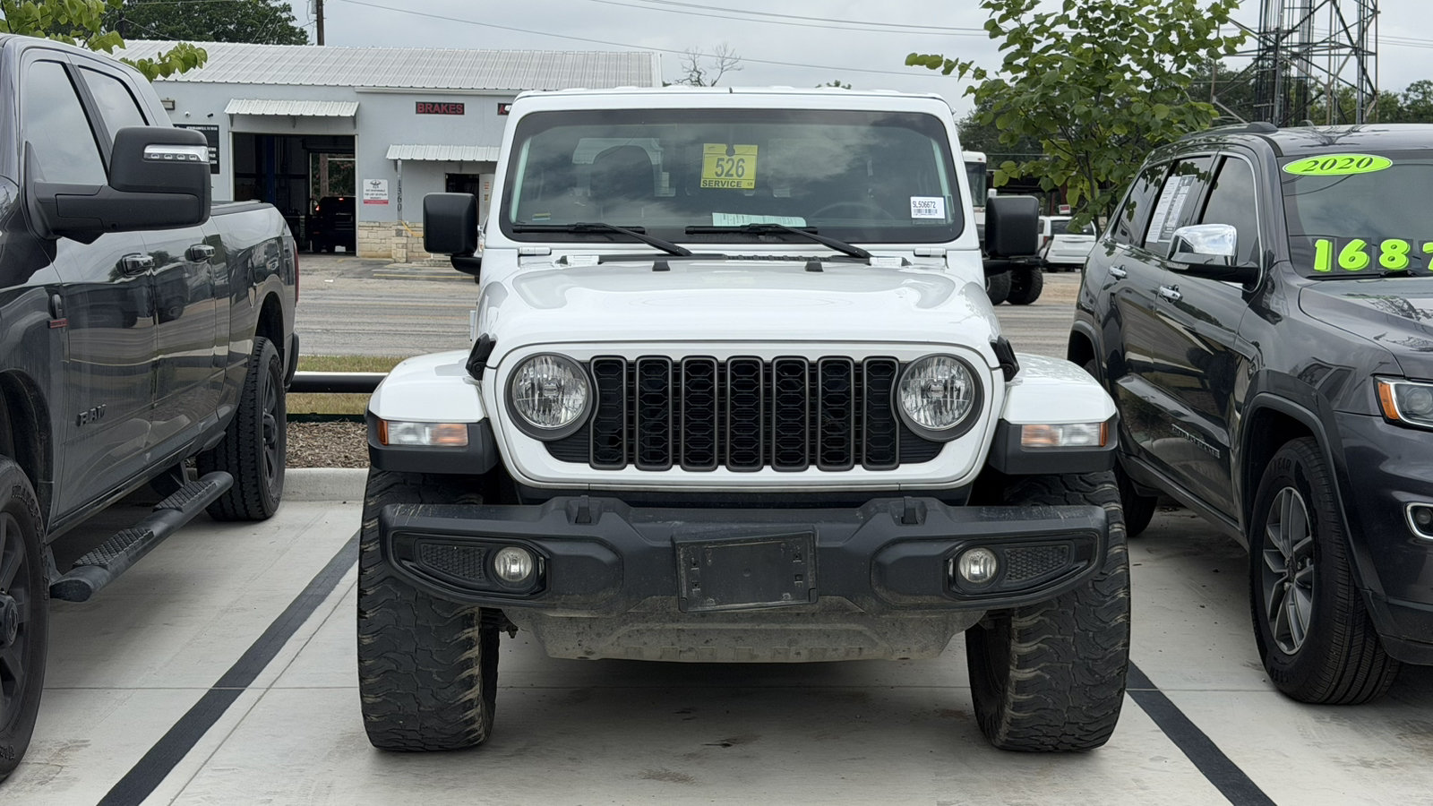 Certified 2025 Jeep Gladiator Sport AWD/4WD image 12