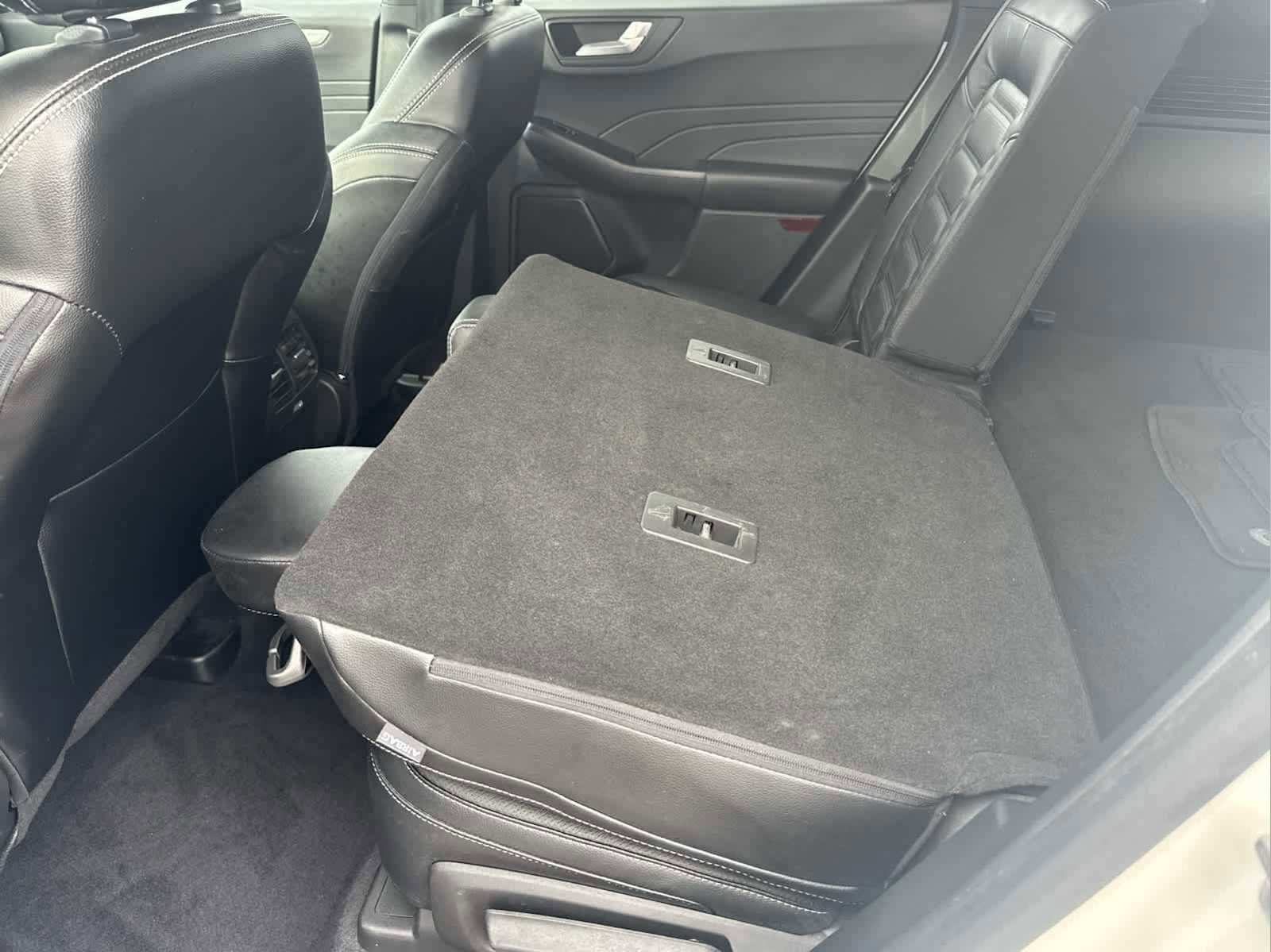 Used 2023 Ford Escape Platinum w/ Premium Technology Package image 15