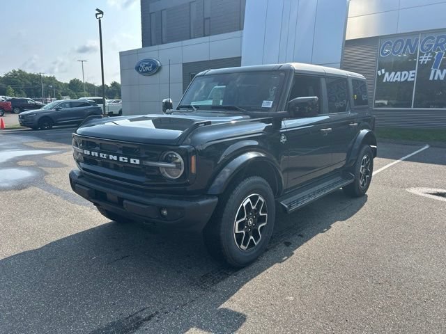 New 2026 Ford Bronco Outer Banks AWD/4WD image 3