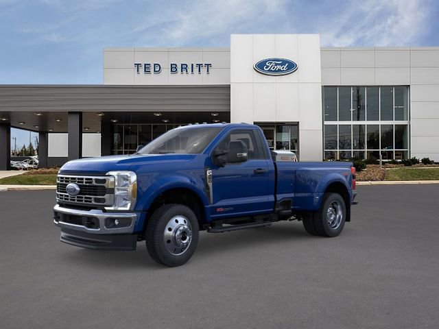 New 2026 Ford F450 XLT w/ 360-Degree Camera Package AWD/4WD image 2