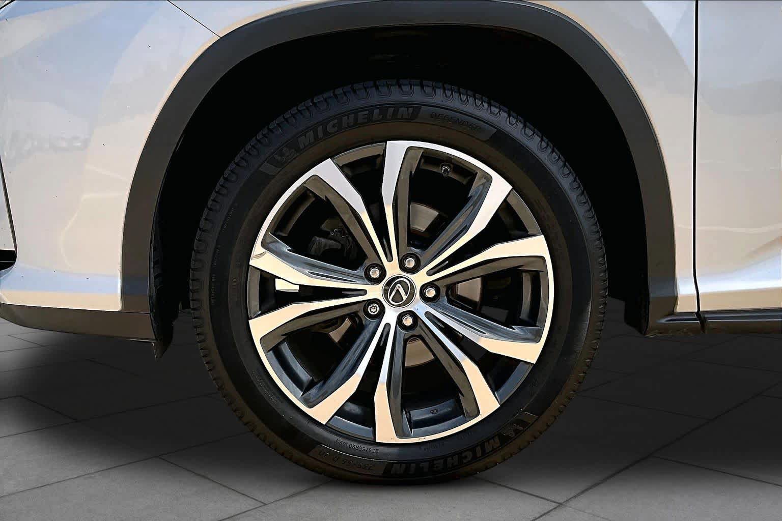 Used 2019 Lexus RX 350 FWD w/ Premium Package image 10