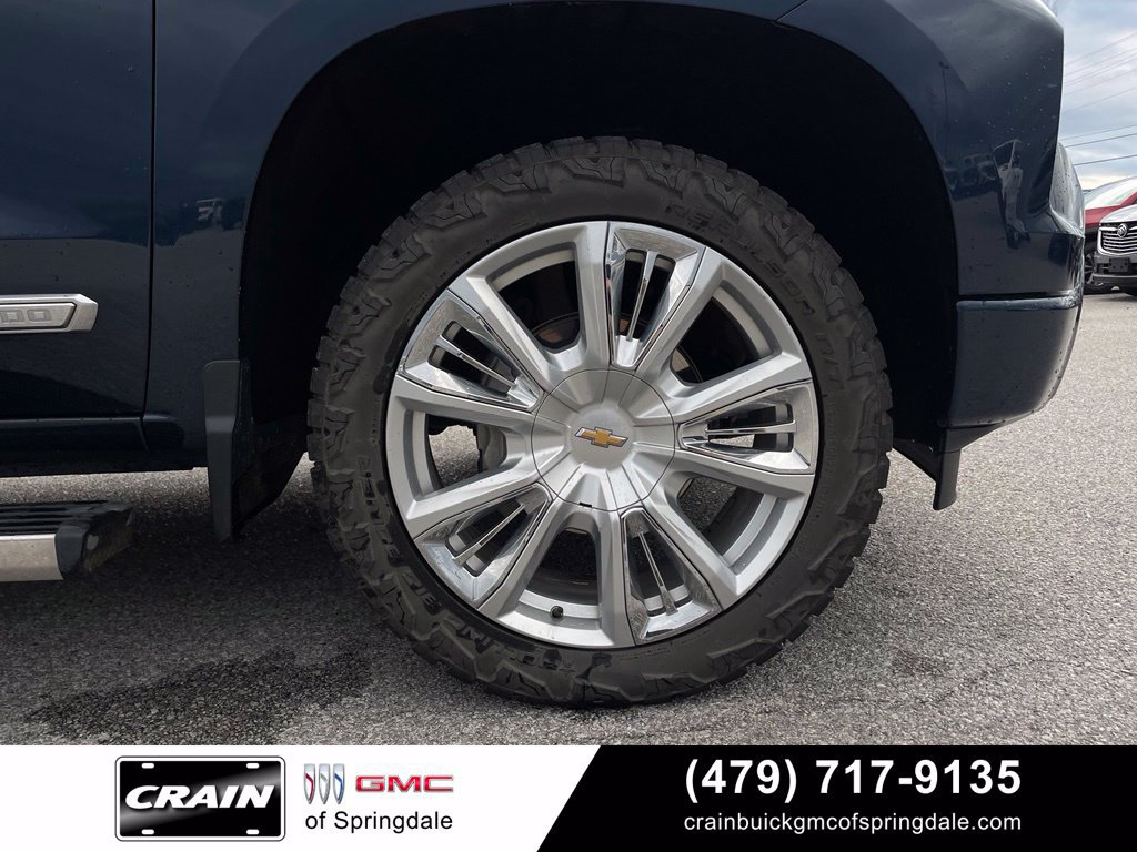 Used 2023 Chevrolet Silverado 1500 High Country w/ Technology Package AWD/4WD image 30