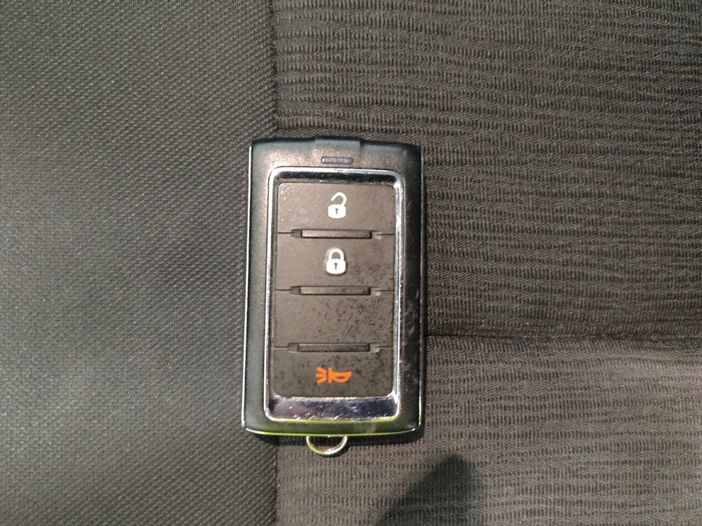 Used 2023 Jeep Grand Cherokee Laredo AWD/4WD image 32