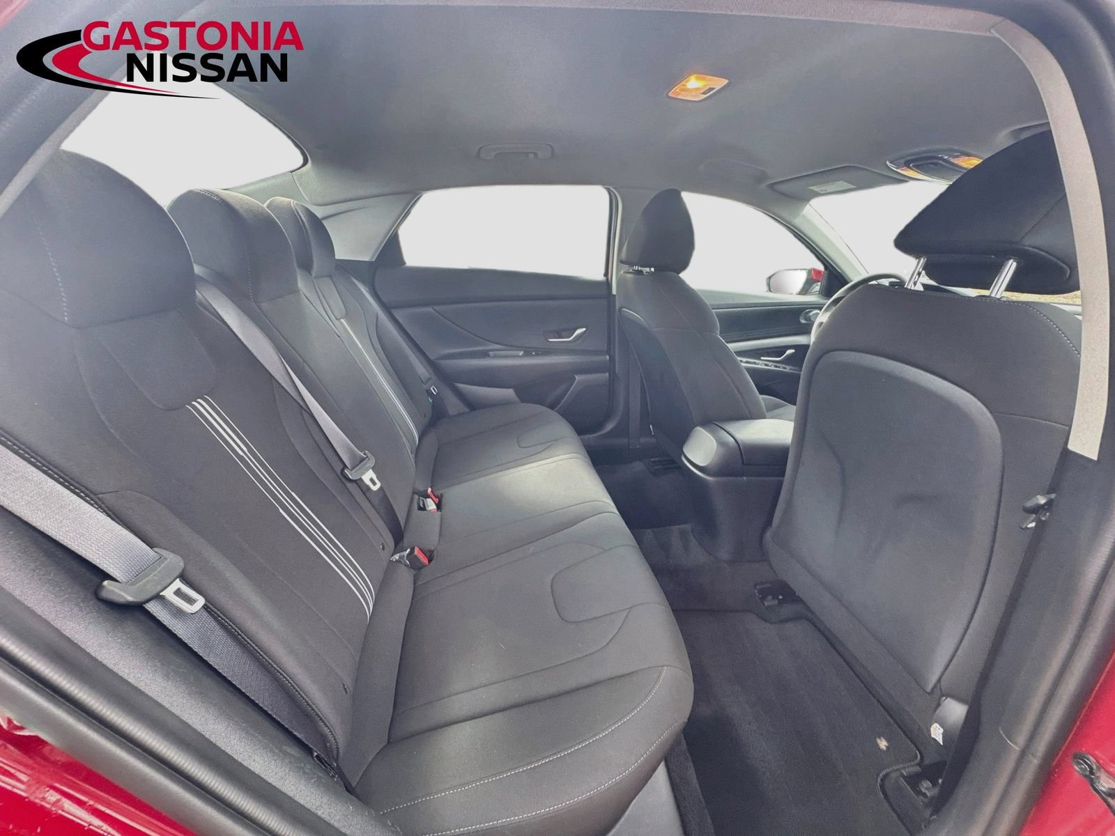 Used 2023 Hyundai Elantra SEL FWD image 34