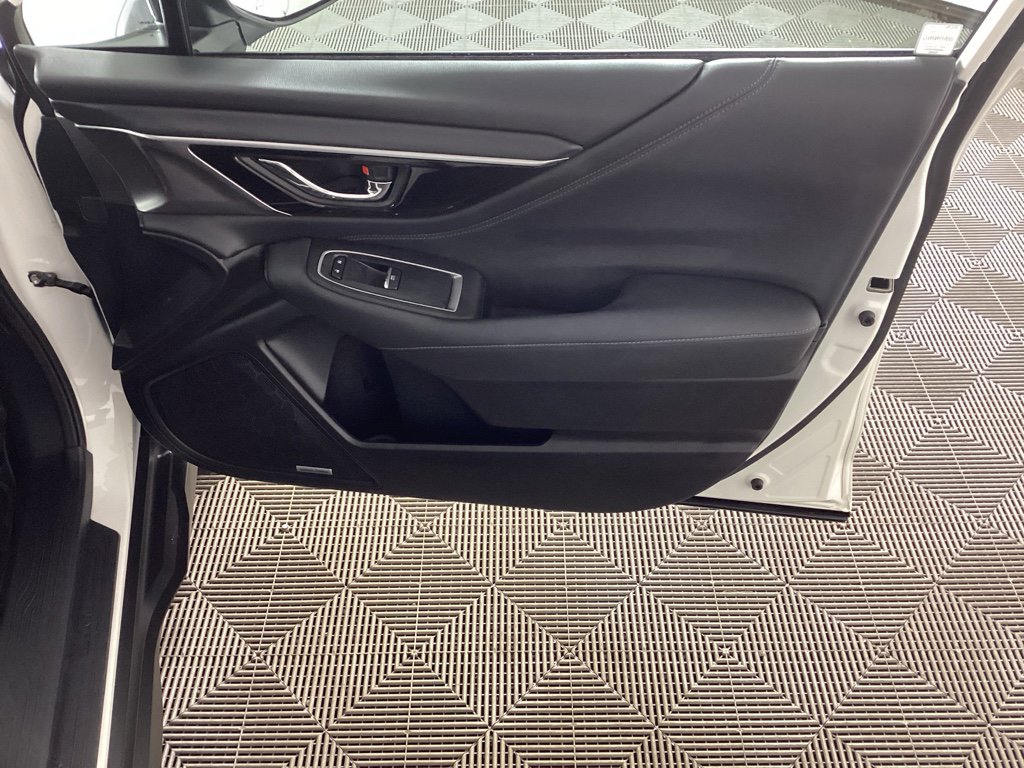 Used 2023 Subaru Outback Touring XT image 8