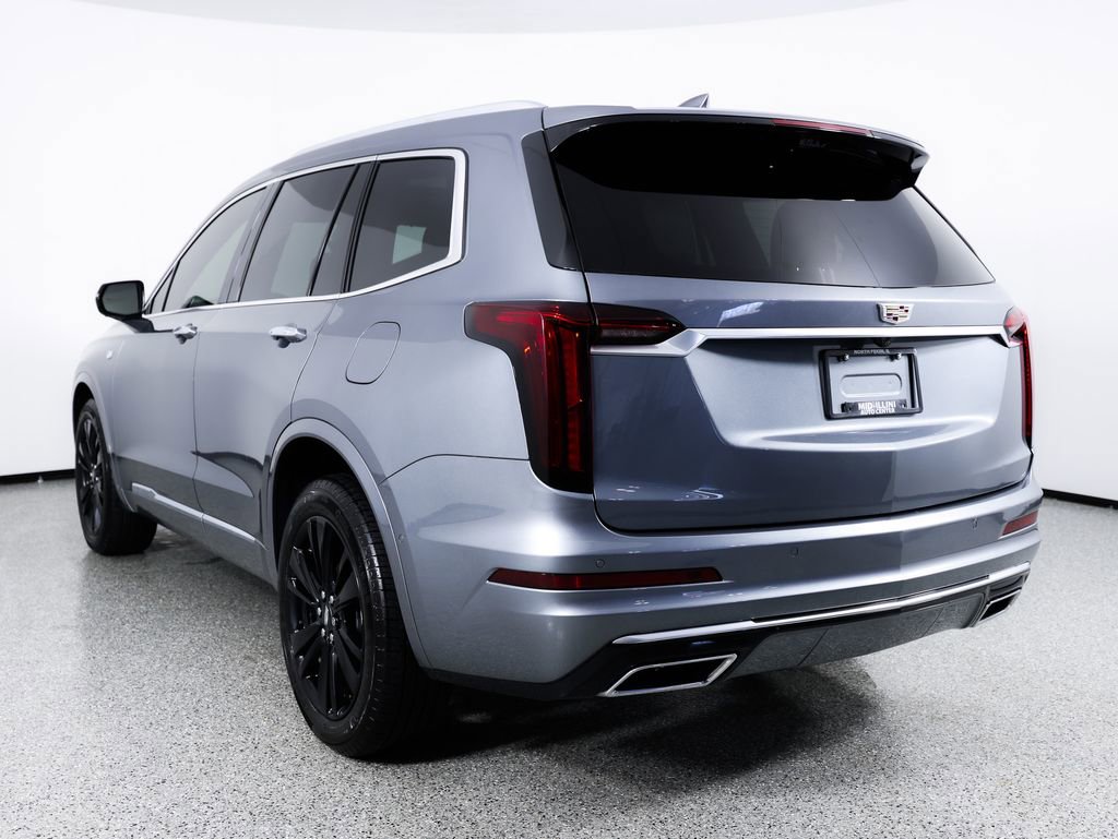 Used 2022 Cadillac XT6 Premium Luxury w/ Technology Package image 7