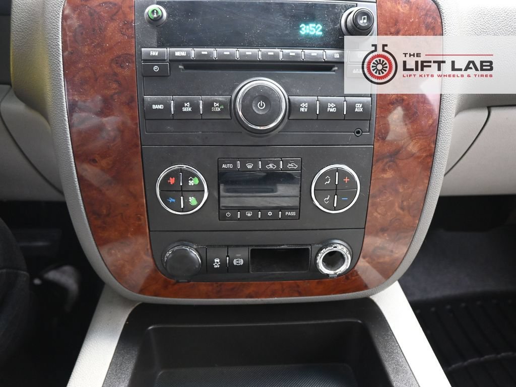 Used 2012 Chevrolet Silverado 2500 LTZ w/ Suspension Package, Off-Road AWD/4WD image 12