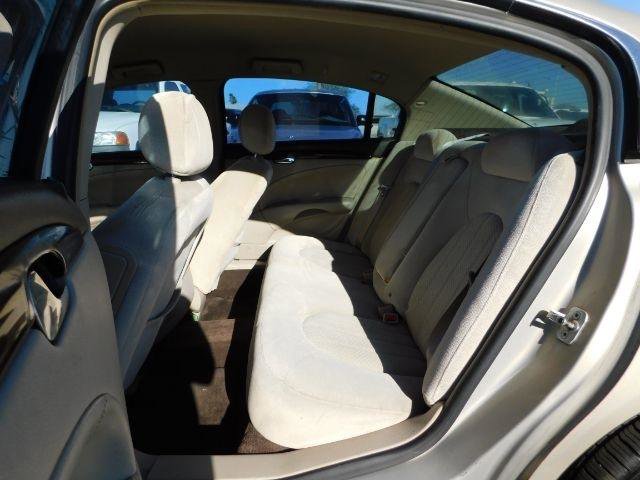 Used 2008 Buick Lucerne CX image 13