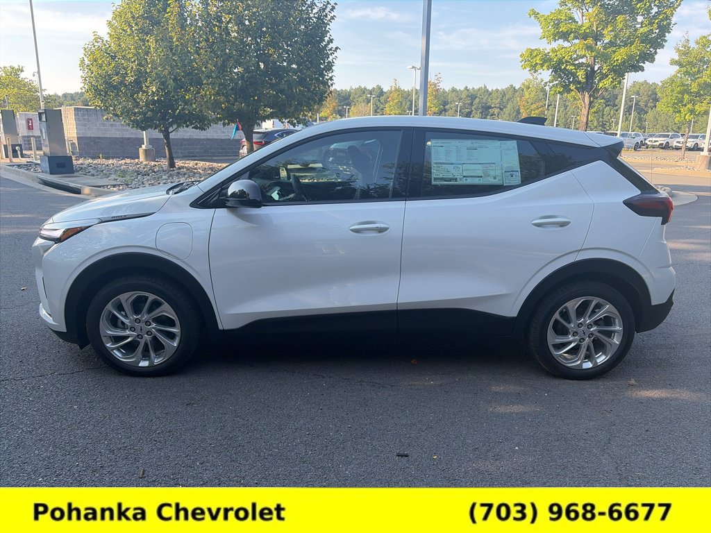 New 2027 Chevrolet Bolt LT w/ Comfort Package FWD image 4