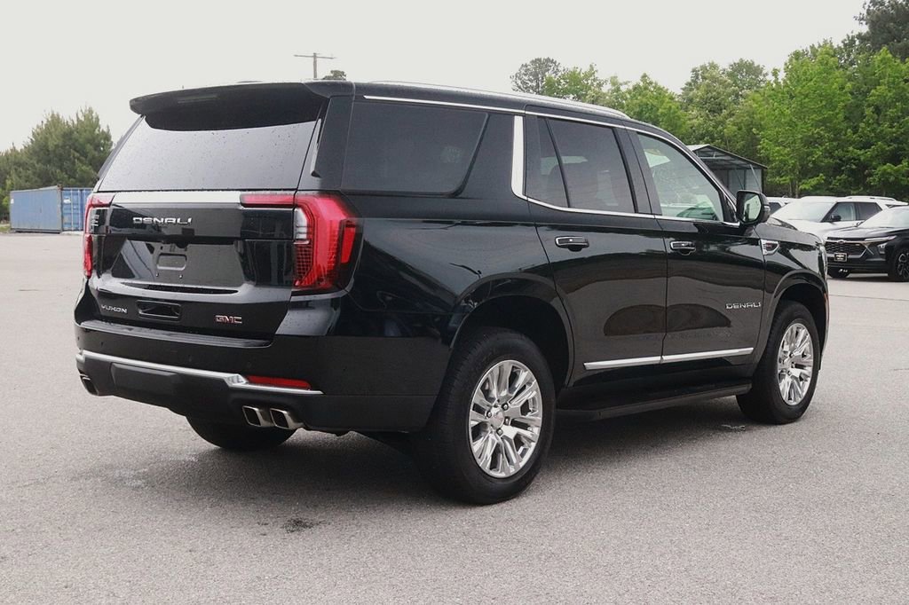 Used 2025 GMC Yukon Denali AWD/4WD image 7