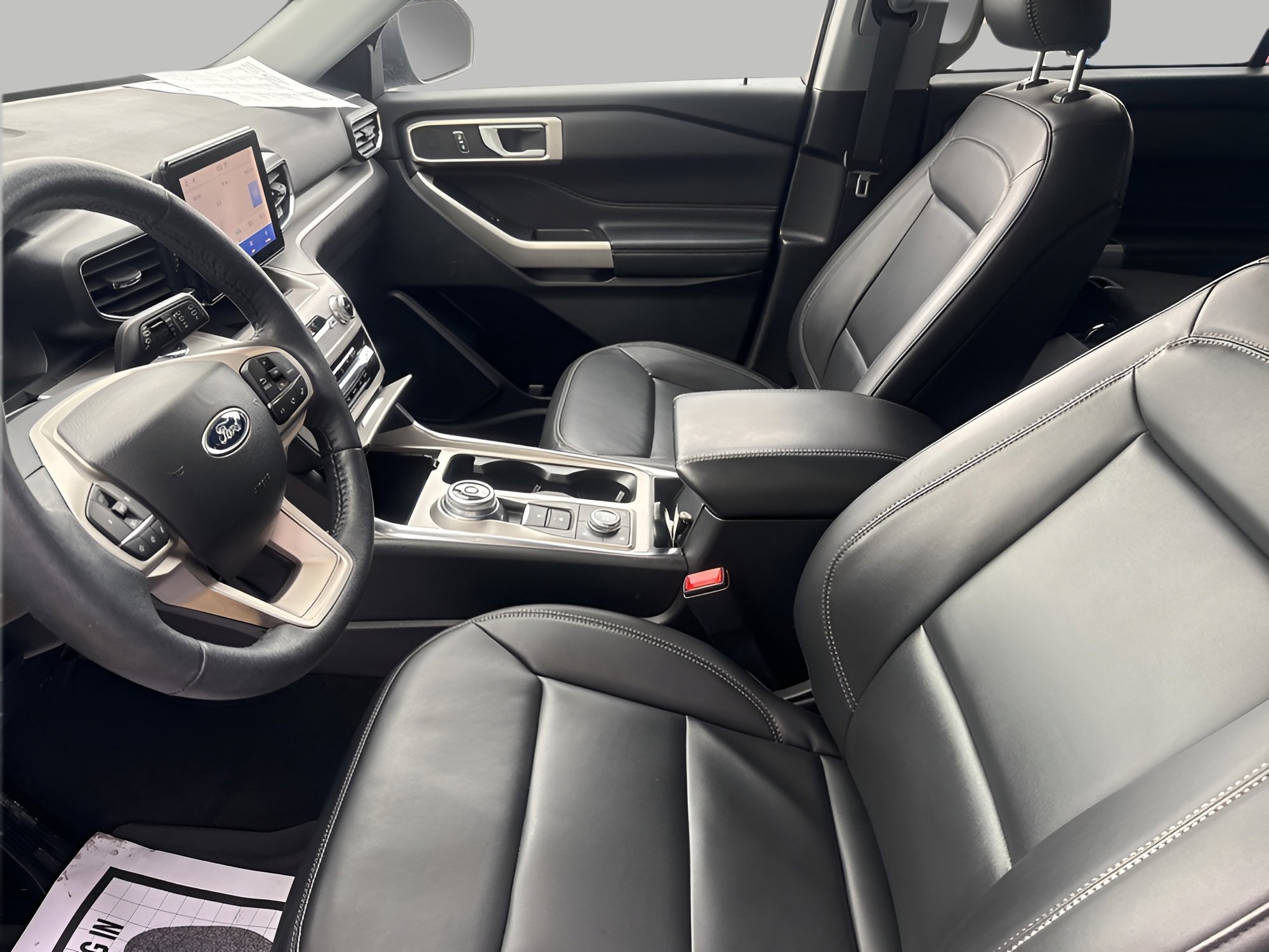 Used 2023 Ford Explorer XLT w/ Equipment Group 202A image 35