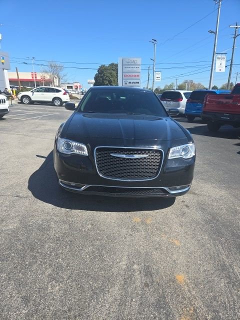 Used 2021 Chrysler 300 Touring L w/ Popular Equipment Group image 11