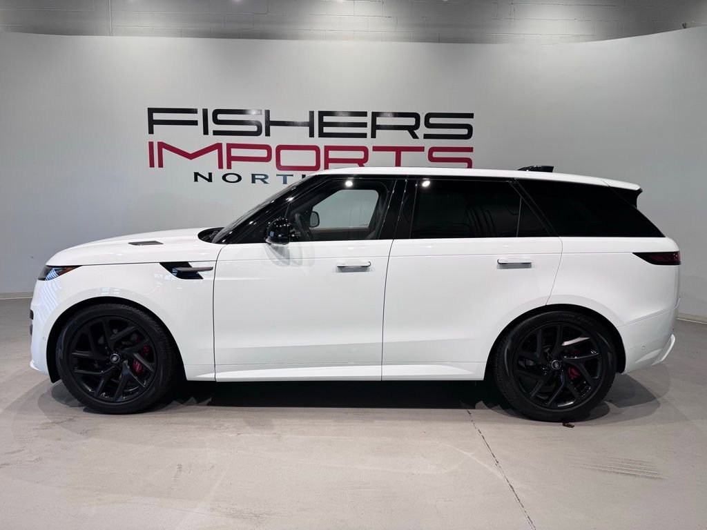 Used 2025 Land Rover Range Rover Sport Dynamic SE image 11