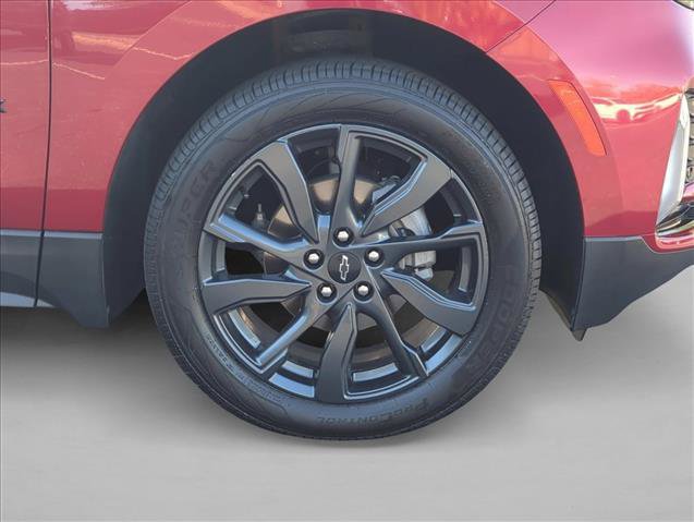 Used 2023 Chevrolet Equinox RS w/ RS Leather Package FWD video 3