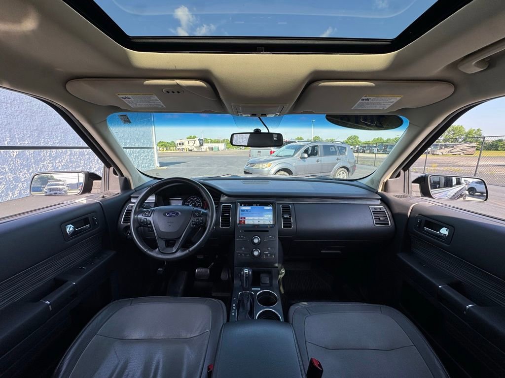 Used 2018 Ford Flex SEL w/ Equipment Group 202A AWD/4WD image 3