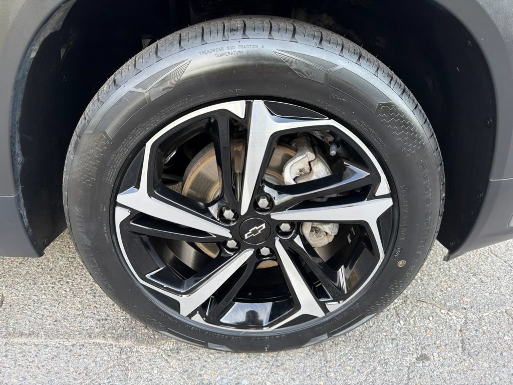 Used 2023 Chevrolet TrailBlazer RS w/ Convenience Package FWD image 9