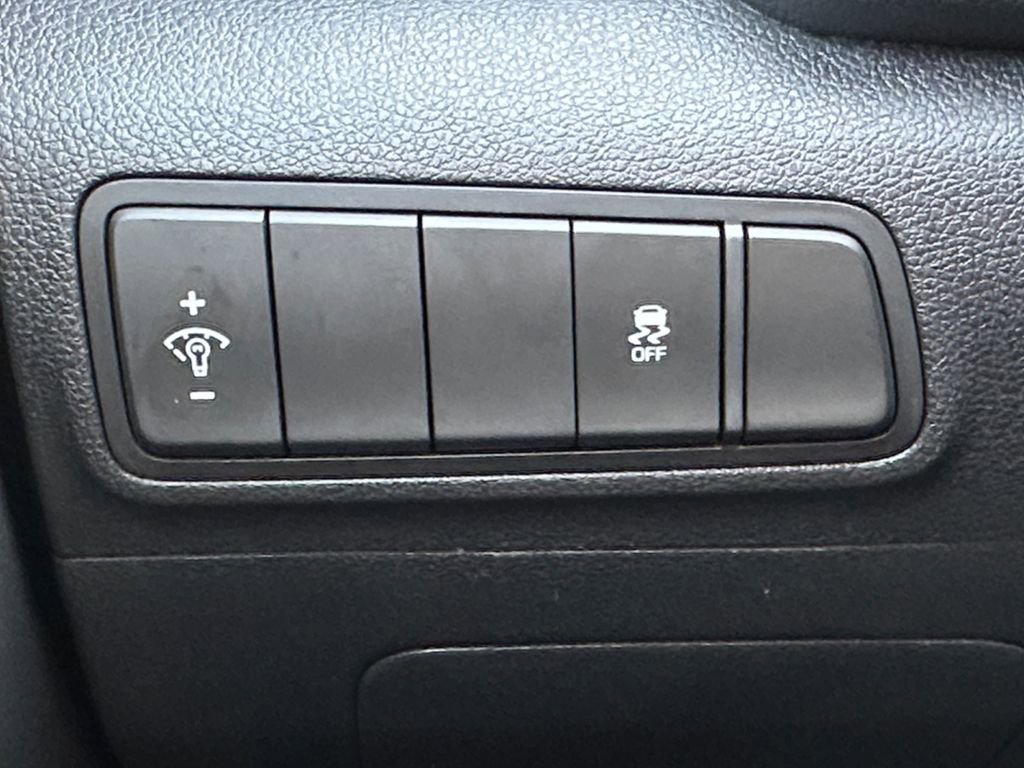 Used 2017 Hyundai Tucson SE image 19