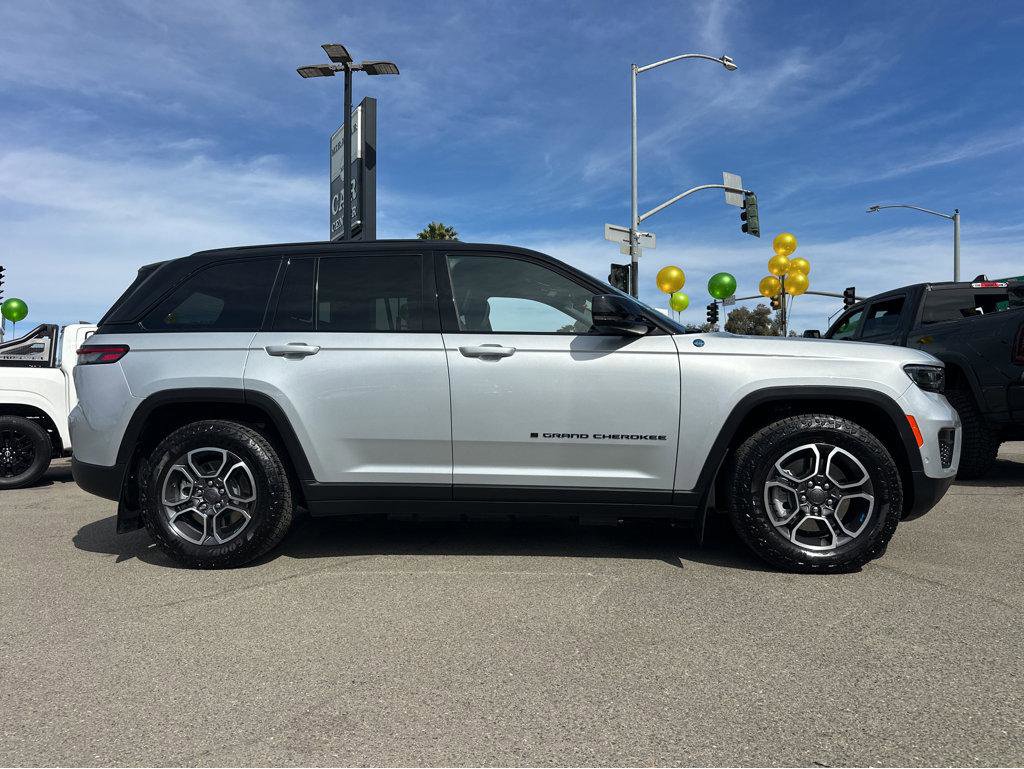 Used 2022 Jeep Grand Cherokee Trailhawk w/ Advanced Protech Group II image 44