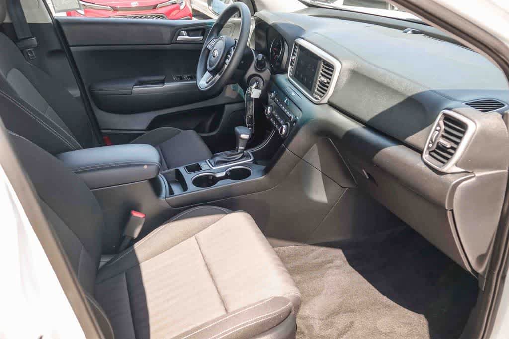 Certified 2022 Kia Sportage LX FWD image 15