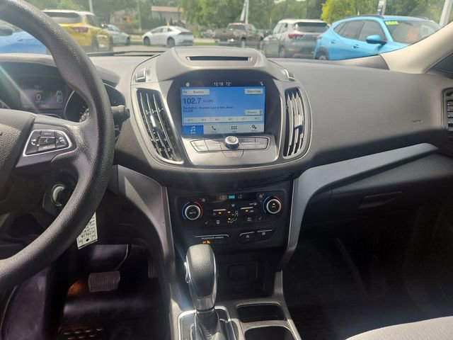 Used 2018 Ford Escape SE w/ SE Sync 3 Package FWD image 18