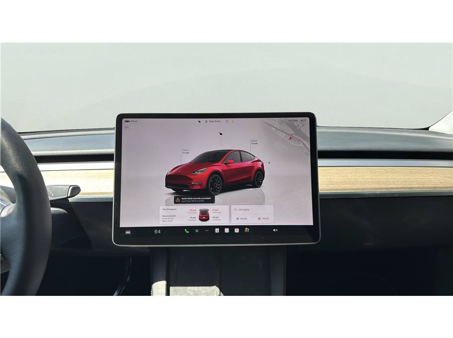 Used 2024 Tesla Model Y Performance AWD/4WD image 24